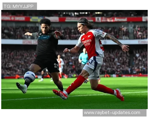 德甲惊现大冷门阿森纳狂胜利物浦五球引发全场震动